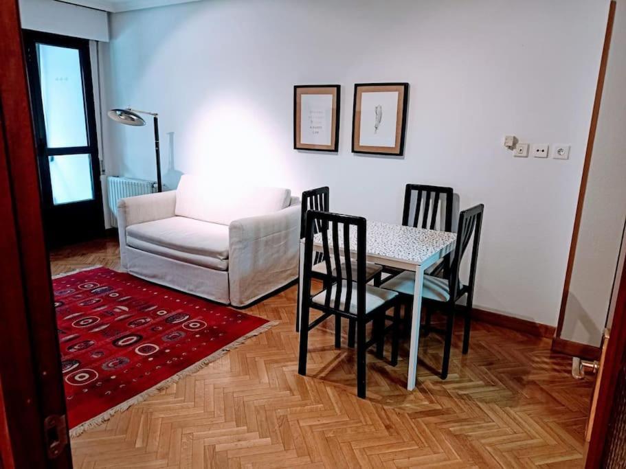 Апартаменти Apartamento Entre Estaciones Ов'єдо Екстер'єр фото