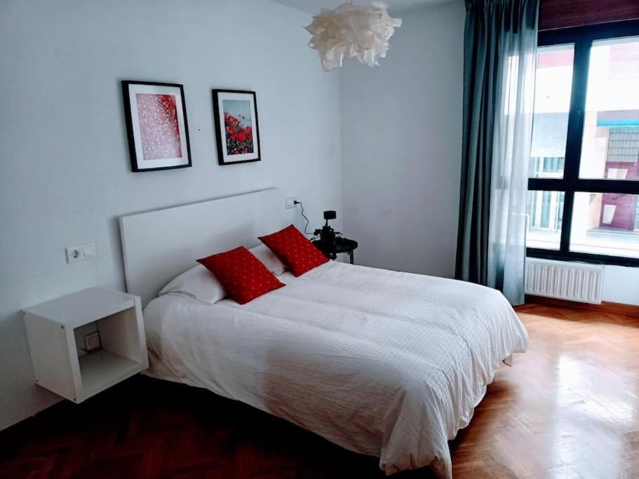 Апартаменти Apartamento Entre Estaciones Ов'єдо Екстер'єр фото